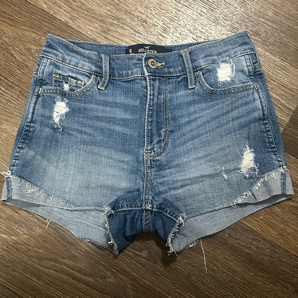 Hollister Women's Blue Denim High-Rise Short-Shorts
